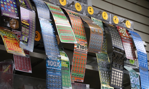 A convenience store celebrates a big nylottery winner in New York